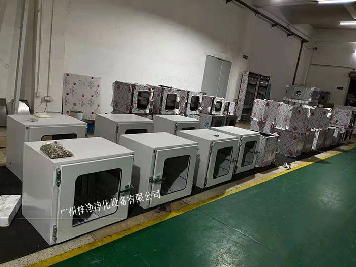 傳遞窗塵埃粒子計數(shù)器是用于檢測傳遞窗進出口塵埃粒子濃度的關(guān)鍵設備